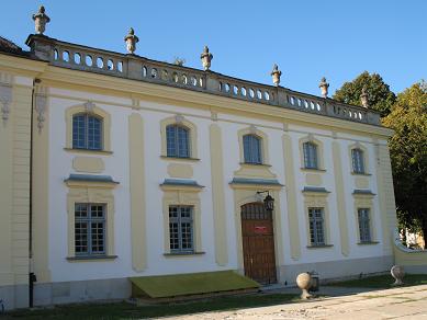 Jurajski Park Dinozaurów w Jurowcach