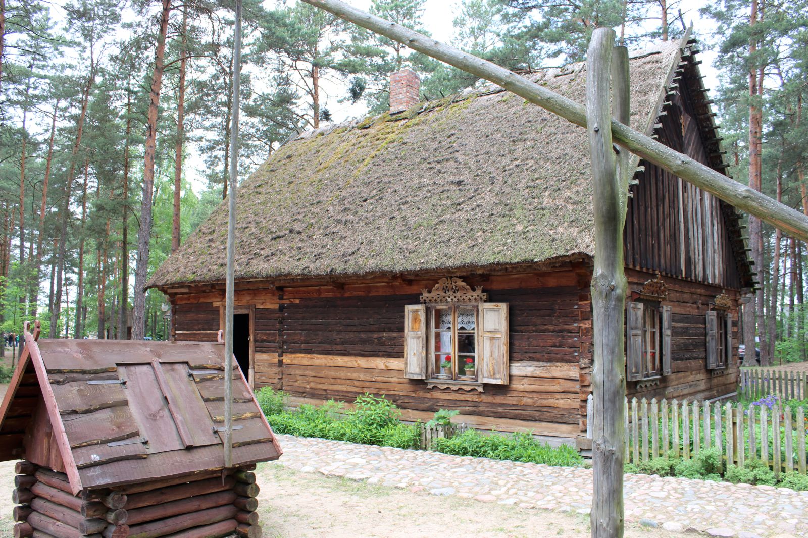 Zagroda Kurpiowska, Kadzidło