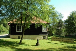 Muzeum Rodu Estreicherów, Strat Kultury i Rewindykacji 